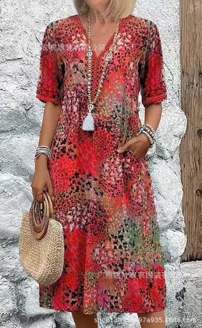 A short short-sleeved V-neck dress with lace and a pocket for casual vacation for women